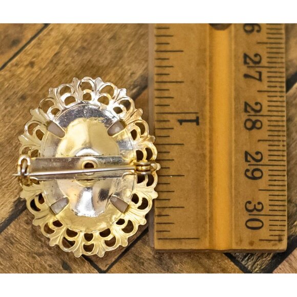 Vintage Gold Tone Round Oval Lady Cameo Elegant Brooch | H34 - Picture 2 of 2
